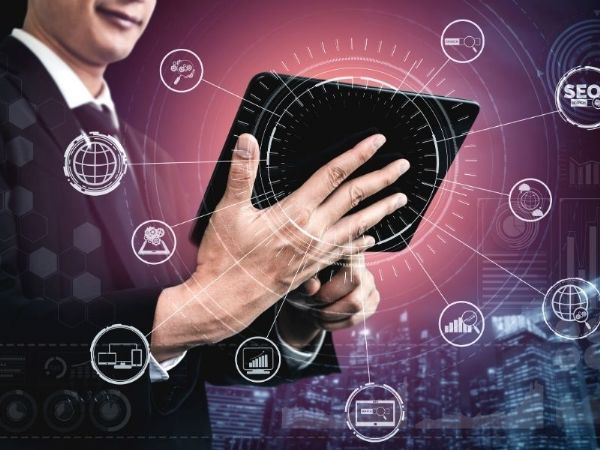 AEO 是什麼？企業網站如何用問答內容搶下 AI 搜尋答案位置