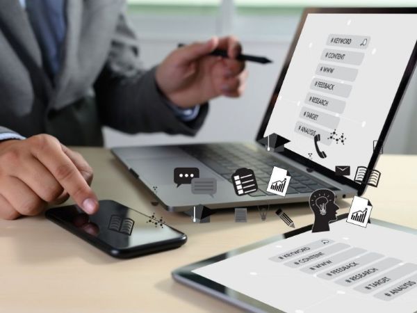 SEO 和 Google 廣告差在哪？企業該先做排名還是先買流量